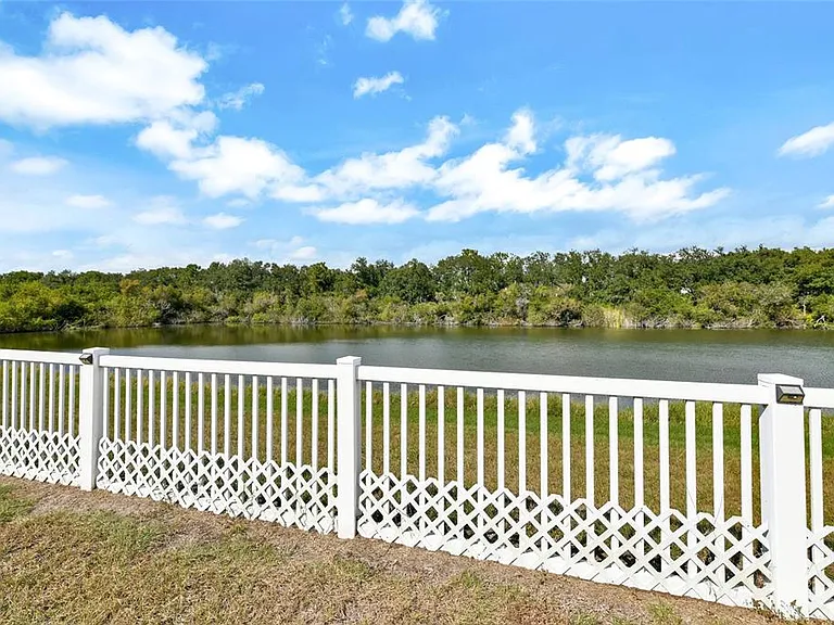 7514 Forest Mere Dr — Photo 34