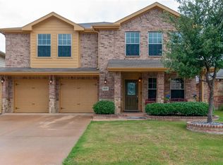 8629 Shallow Creek Dr, Fort Worth, TX 76179