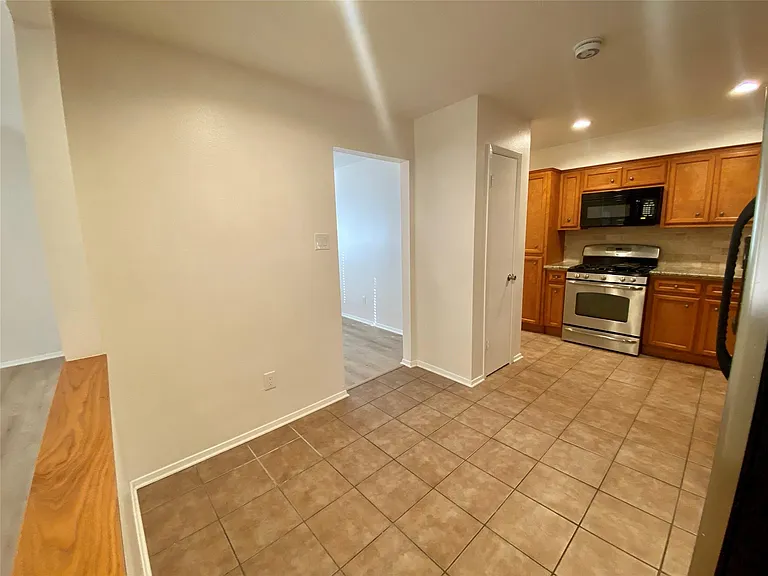 2 N Waxberry Rd — Photo 9