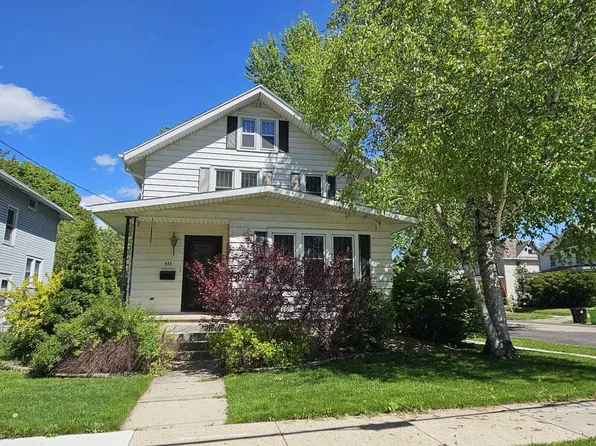 433 South University Avenue, Beaver Dam, WI 53916
