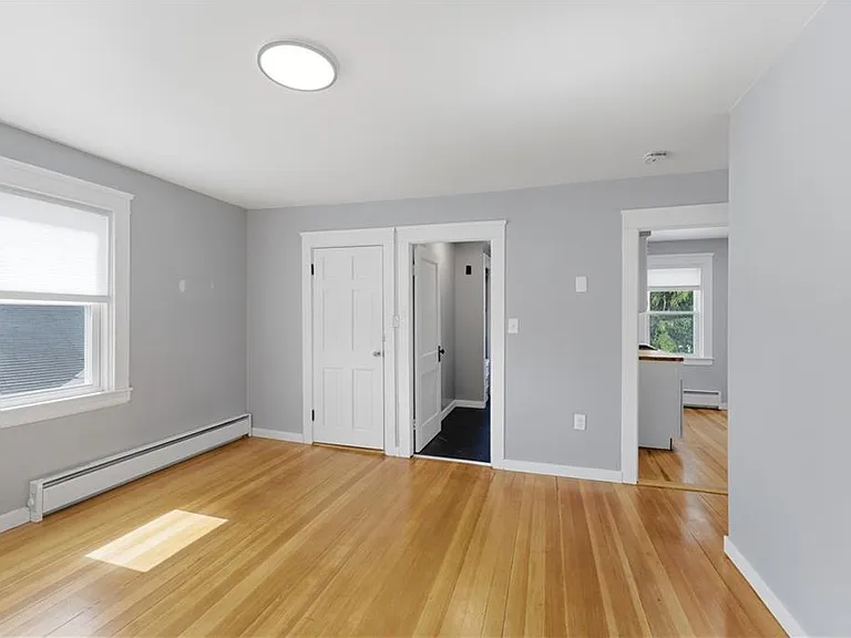 33 Laura St #2 — Photo 10