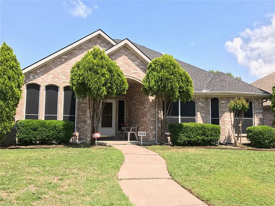 1st image of 2028 Homestead Dr