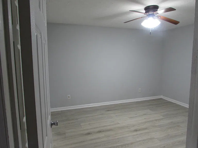 3948 Henry Ct — Photo 11