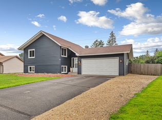1674 Walnut Ln, Eagan, MN 55122