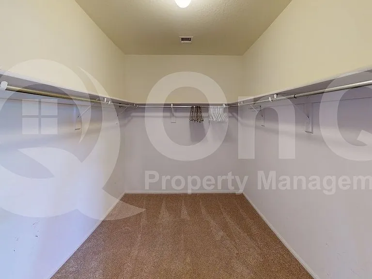 10821 W Elm St — Photo 19