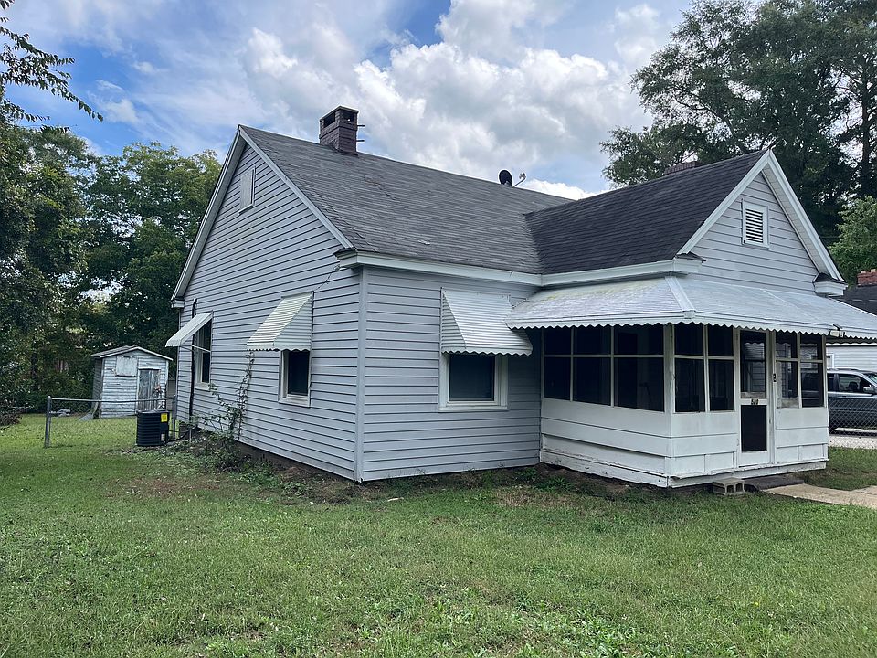 2nd image of 520 Ball Park Dr