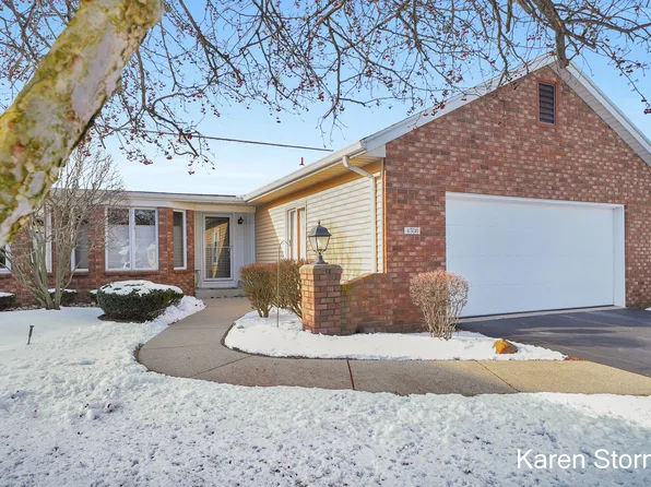 4308 Redbush Dr SW #55, Grandville, MI 49418