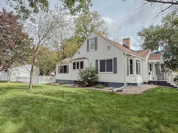 708 E Elm Ave, Olivia, MN 56277