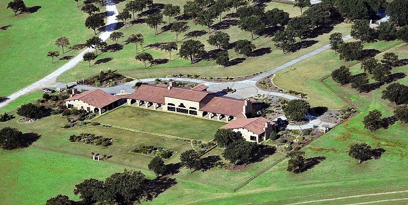 1st image of 301 County Road 327