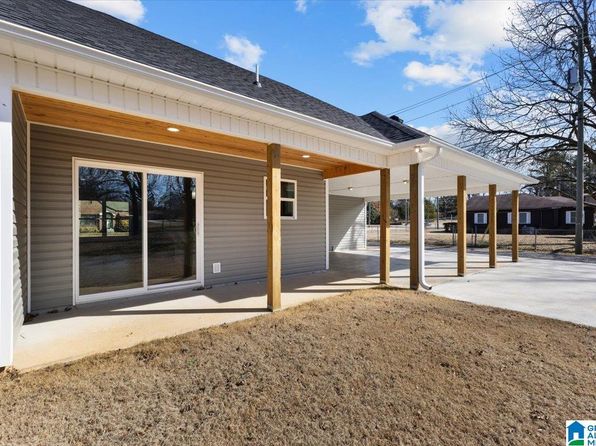 405 2nd St S, Oneonta, AL 35121