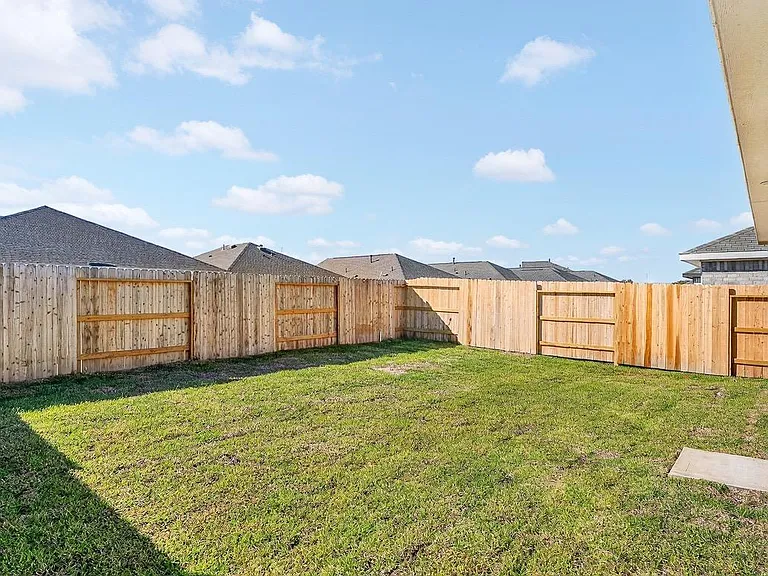 26911 Dalmatian Bellflower Dr — Photo 21