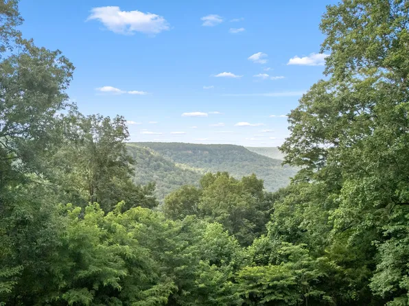 569 Haynes Rd, Sewanee, TN 37375