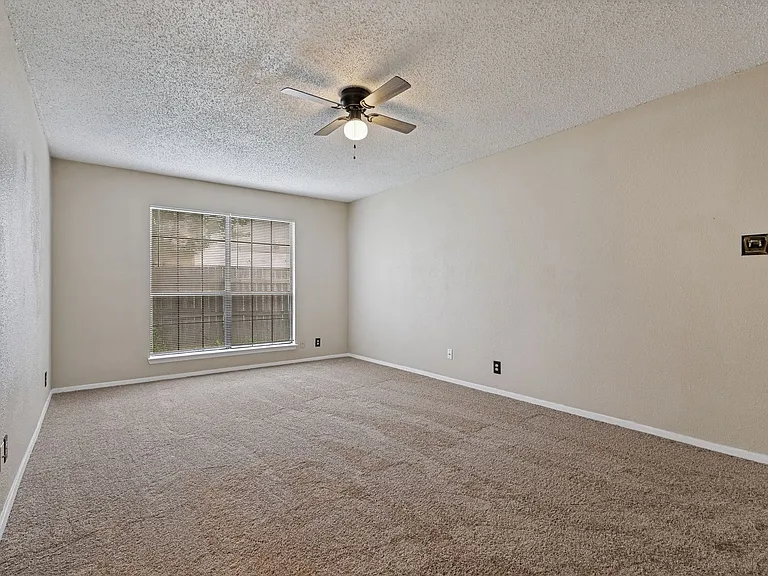 6991 Sunset Village Dr — Photo 14