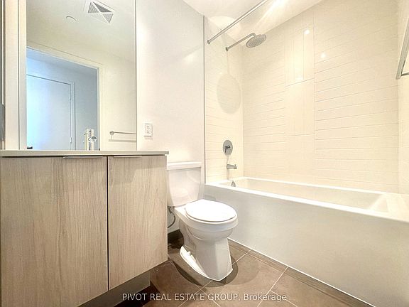 2nd image of 448 Burnhamthorpe Rd W #6301