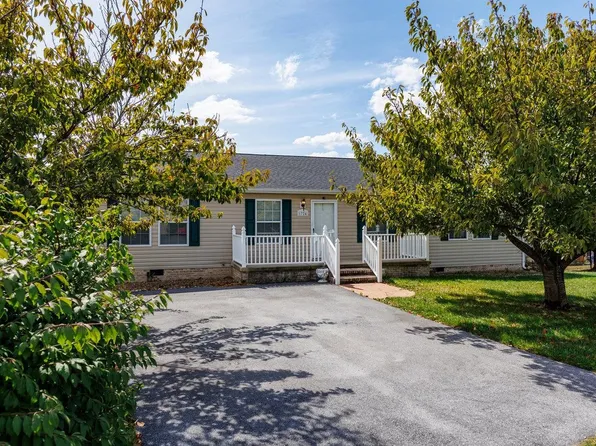 1724 Hermitage Ct, Harrisonburg, VA 22801