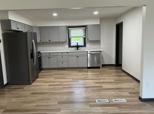 7907 Pasadena Ave, Omaha, NE 68124
