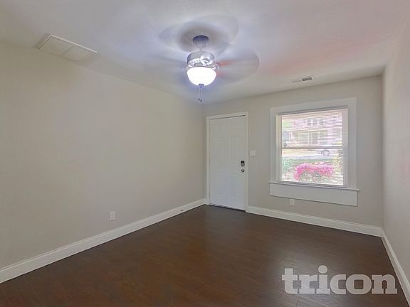 2nd image of 1724 Logie Ave