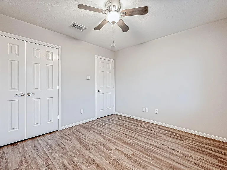 1524 Robin Ave — Photo 27