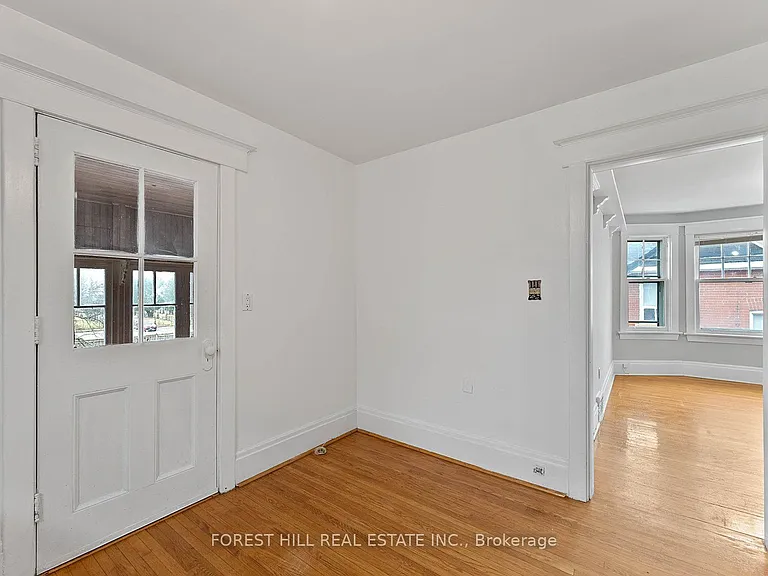 36 Arnold Cres #UPPER — Photo 18