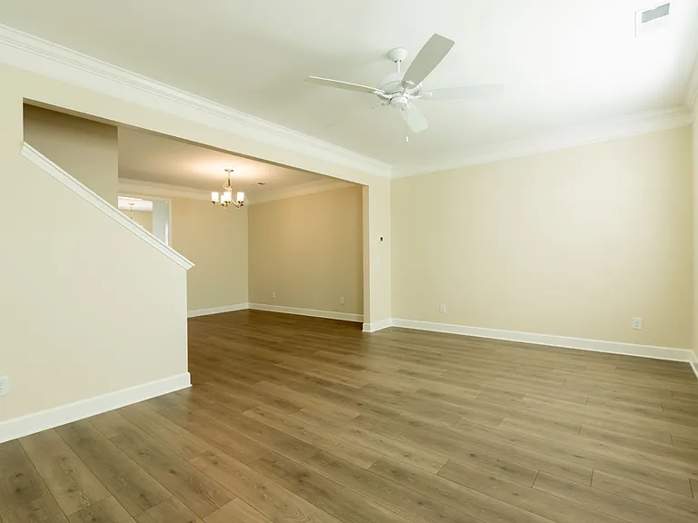305 Kara Ln — Photo 17
