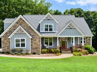 154 Philly Dr, Cleveland, GA 30528