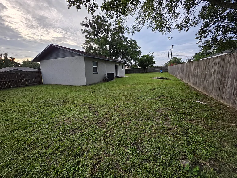6881 NW 14th Ave — Photo 5