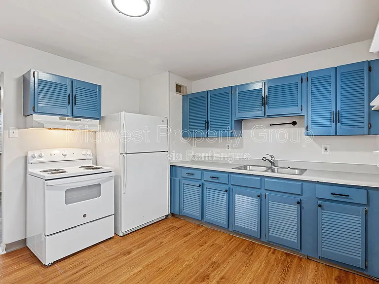 1414 E Pitman Ave — Photo 1