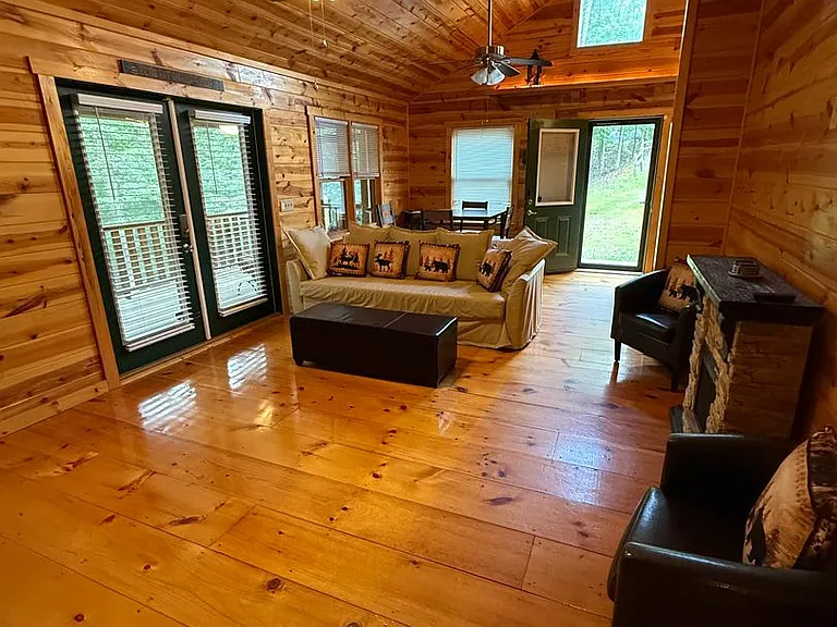 75 Laurel Oak Ln — Photo 3