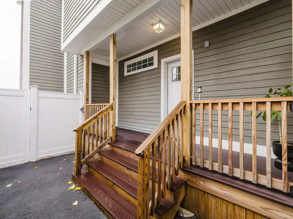 7 Pequot St #2, Providence, RI 02903