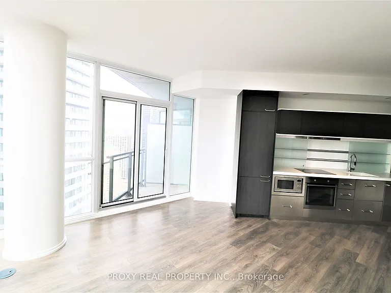45 Charles St E #3507 — Photo 12