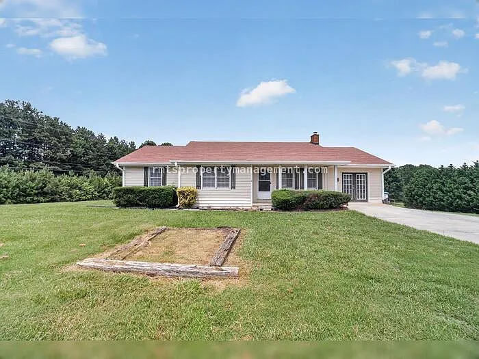 2591 Doc Hughes Rd — Photo 4