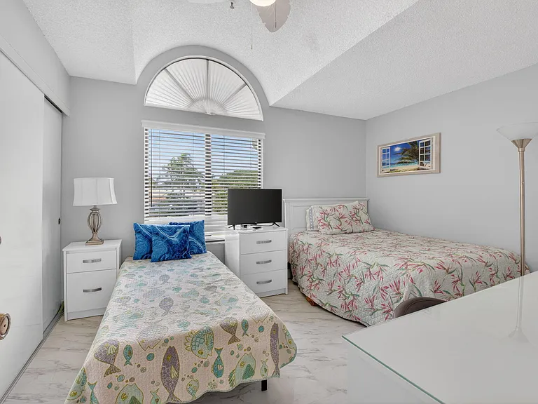 7563 Glendevon Ln #1306 — Photo 24