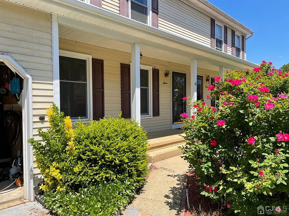 15 Buttonwood Dr, East Brunswick, NJ 08816 Zillow