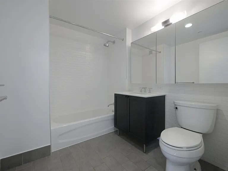 50 N 5th St #7ME — Photo 11