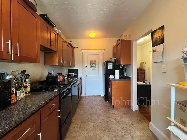 8 Vinal St #14 — Photo 10