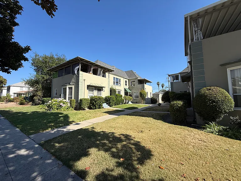 1424 E Wilson Ave #A — Photo 11