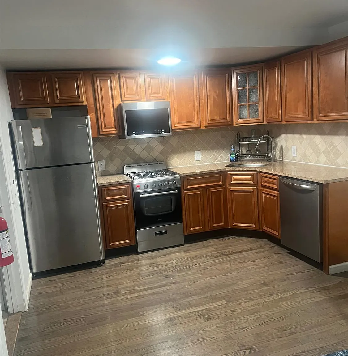 1 bed, 1.0 bath, 442 sqft, $5,000 — Photo 4