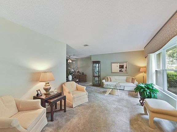 2nd image of 8767 Alegre Cir