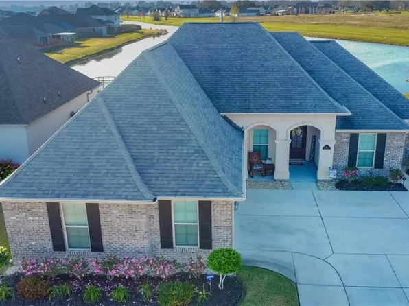 471 Lakehaven Dr, Gonzales, LA 70737