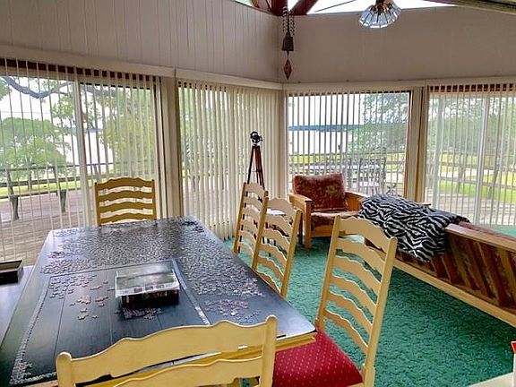 3rd image of 200 Cortez Dr