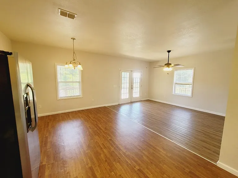 2770 Weaver Dr — Photo 9