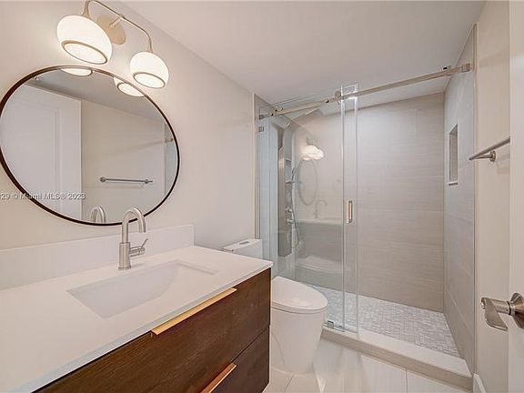 5th image of 66 Valencia Ave APT 1101C