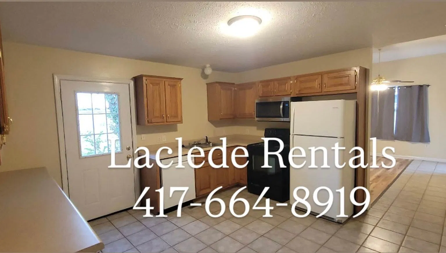 2 Bedroom 1 Bathroom Duplex For Rent — Photo 2