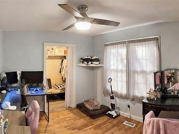 4th image of 224 N Allen St