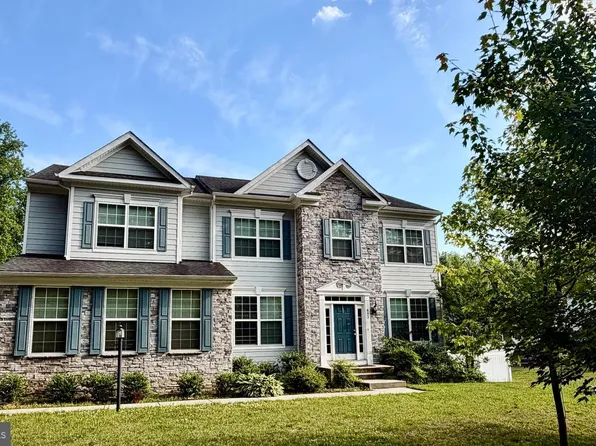 693 Loch Haven Rd, Edgewater, MD 21037