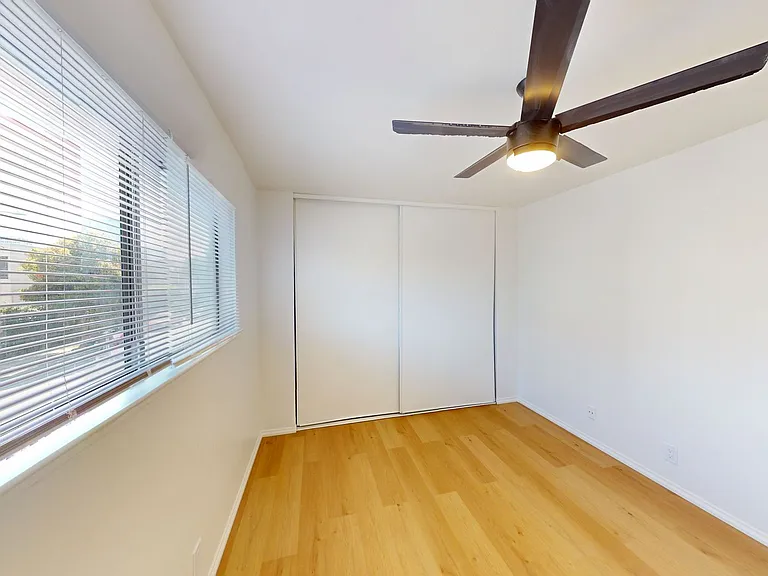 1520 Castro St — Photo 9