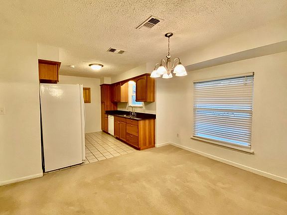 5th image of 2209 Belegarde Dr