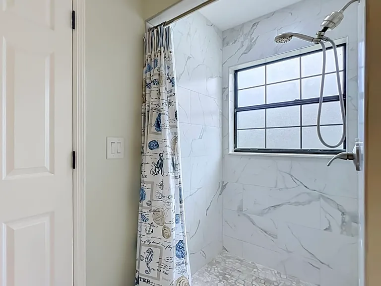 24 Filbert Ln — Photo 15