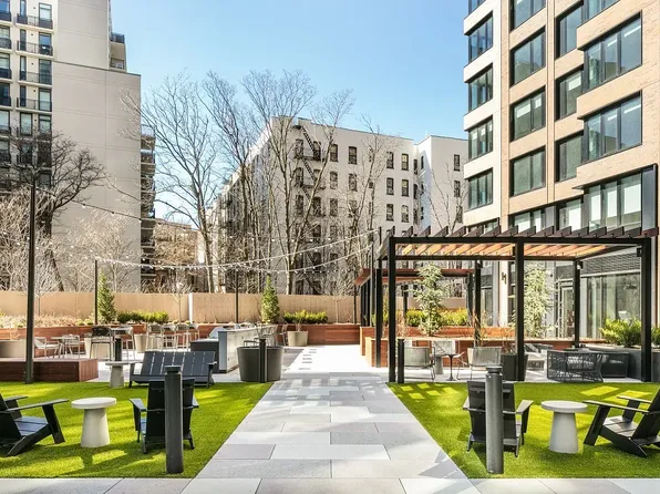 54 Crown Street image 1 of 43