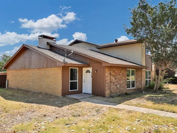 1402 S Carrier Pkwy APT 110, Grand Prairie, TX 75051